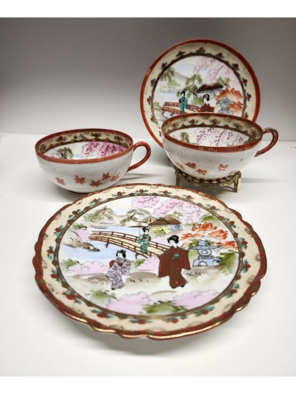 Japanese Moriage Porcelain Teacup & Plate Set Hand Painted Gorgeous Gold Gilt Vi